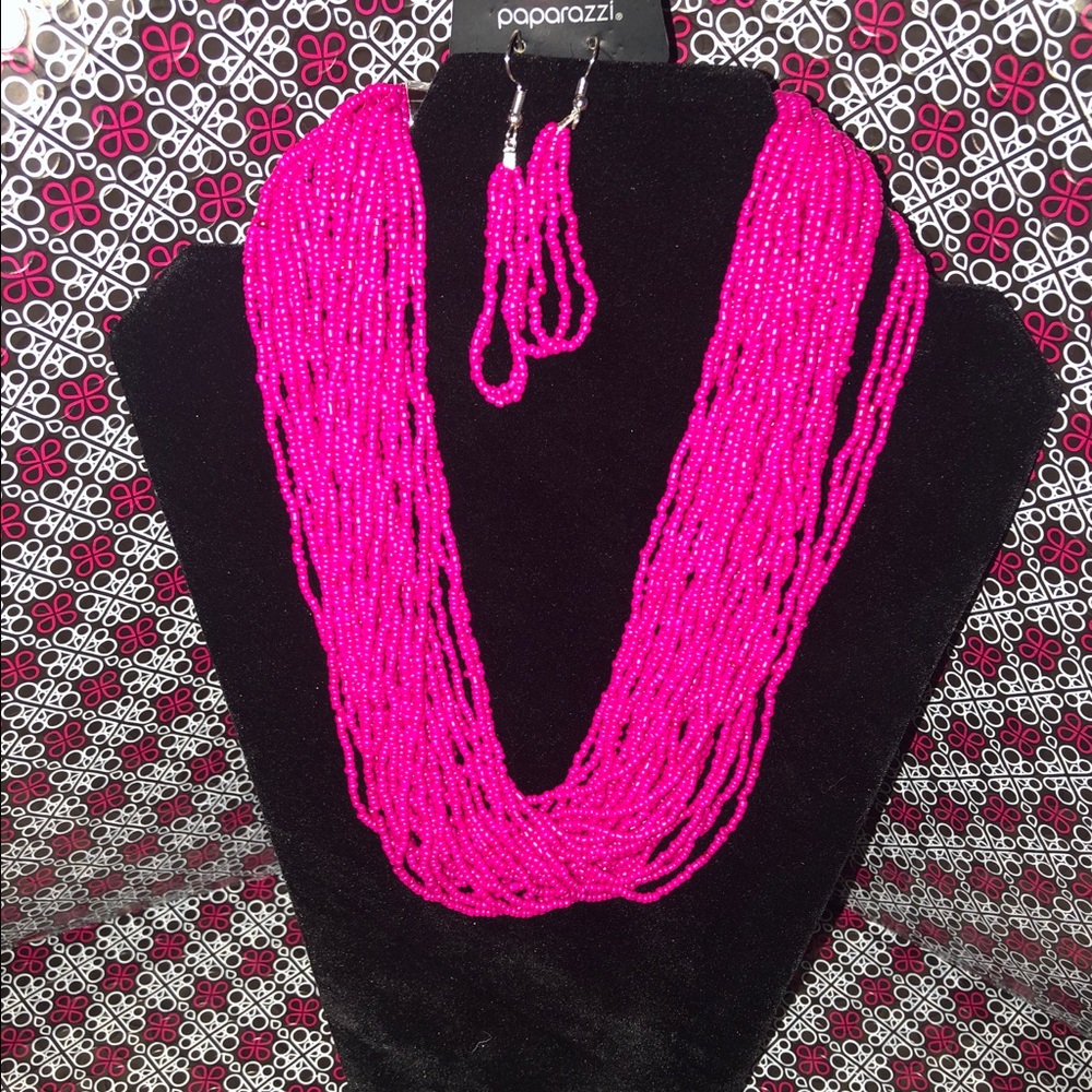 Necklace & earring set 💖
